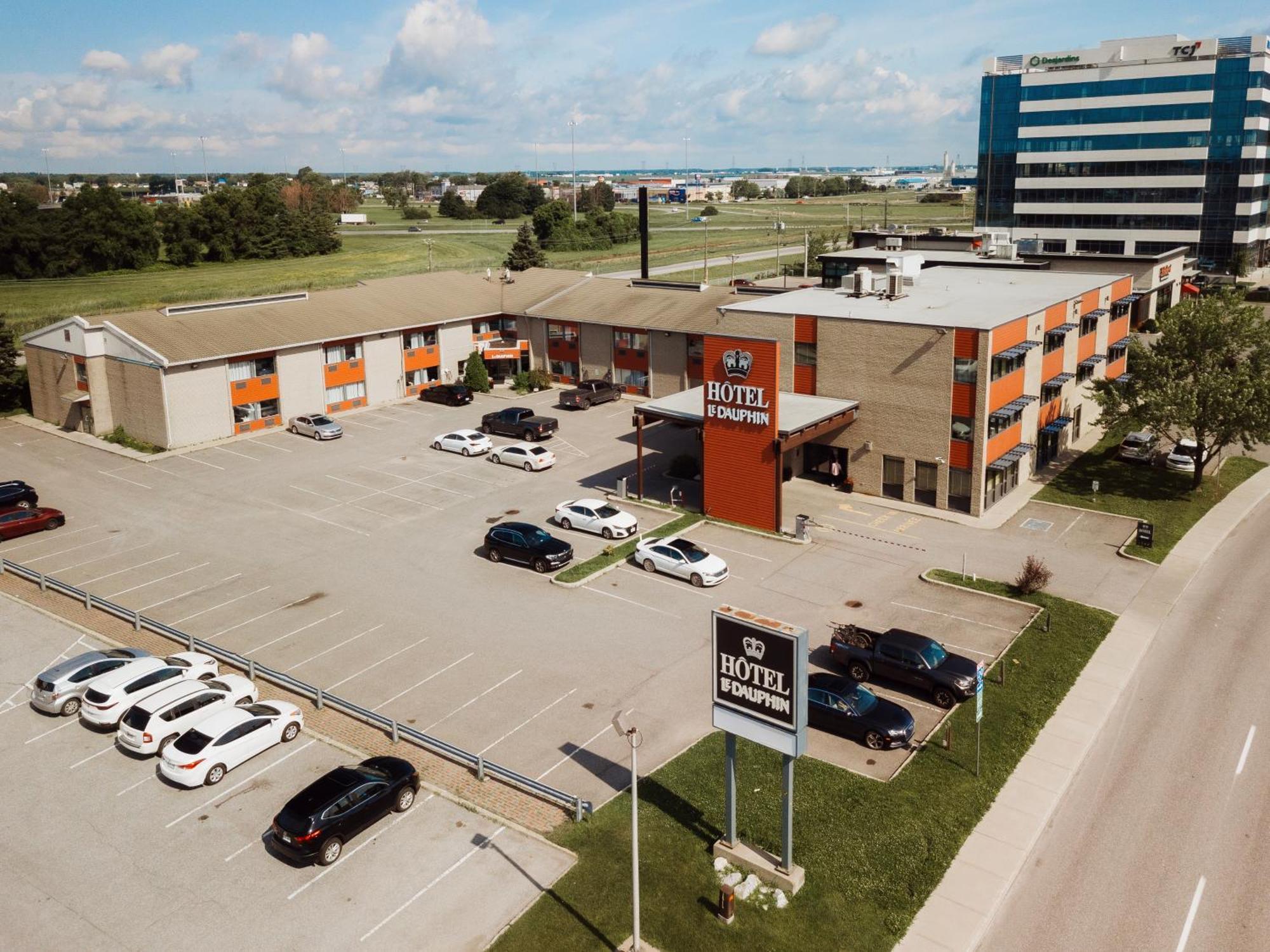 Le Dauphin St-Hyacinthe Hotel Saint-Hyacinthe Exterior photo